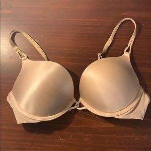 Bombshell plunge bra